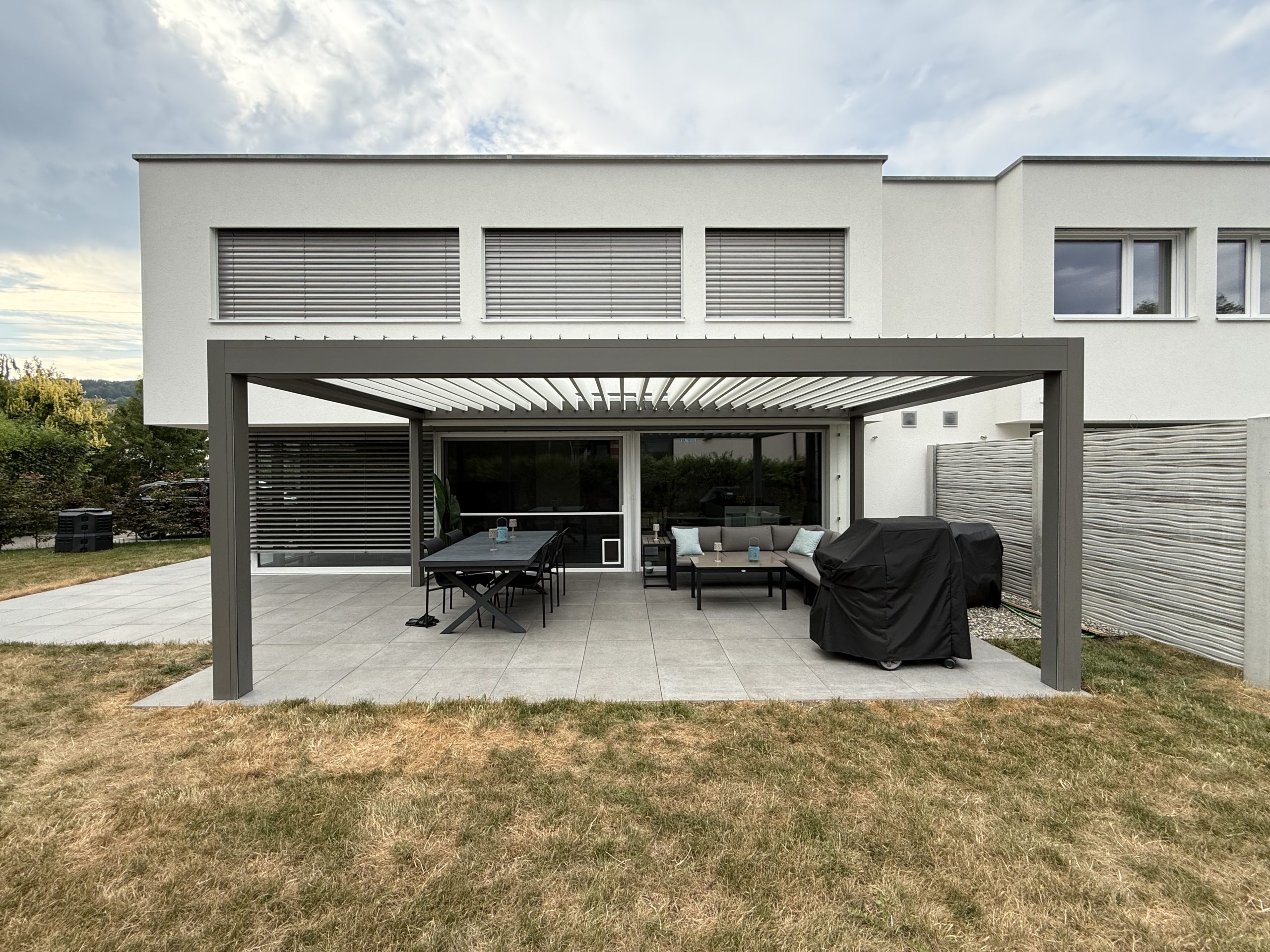 Pergola bioclimatique